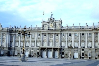 see some of the most beautiful buildings when studying Spanish courses in Madrid 