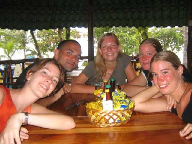 Study Spanish courses in Tamarindo and make your experience more memorable by choosing to stay with a host family, where they will encourage you to speak in the Spanish language during your time out of school